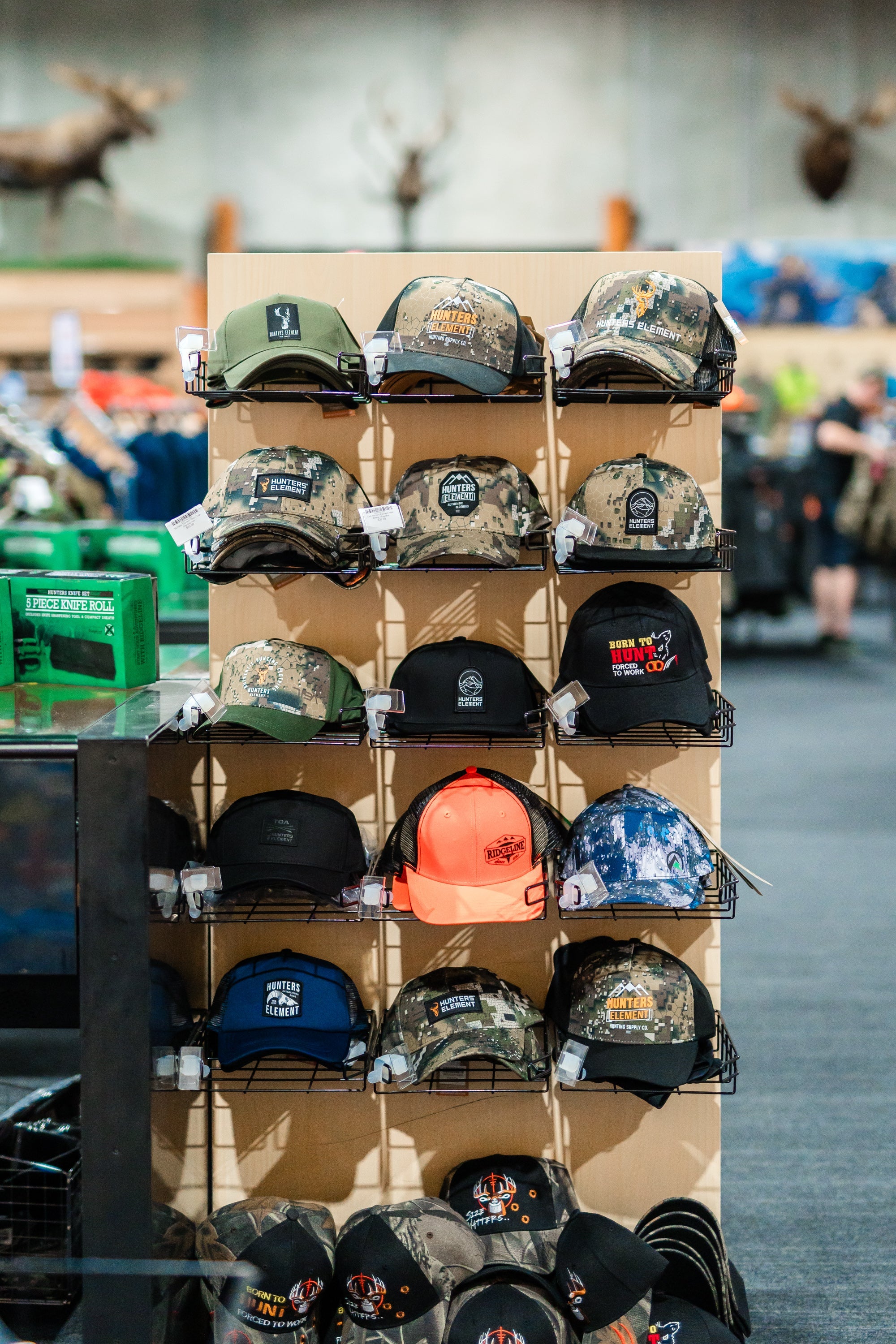 Caps