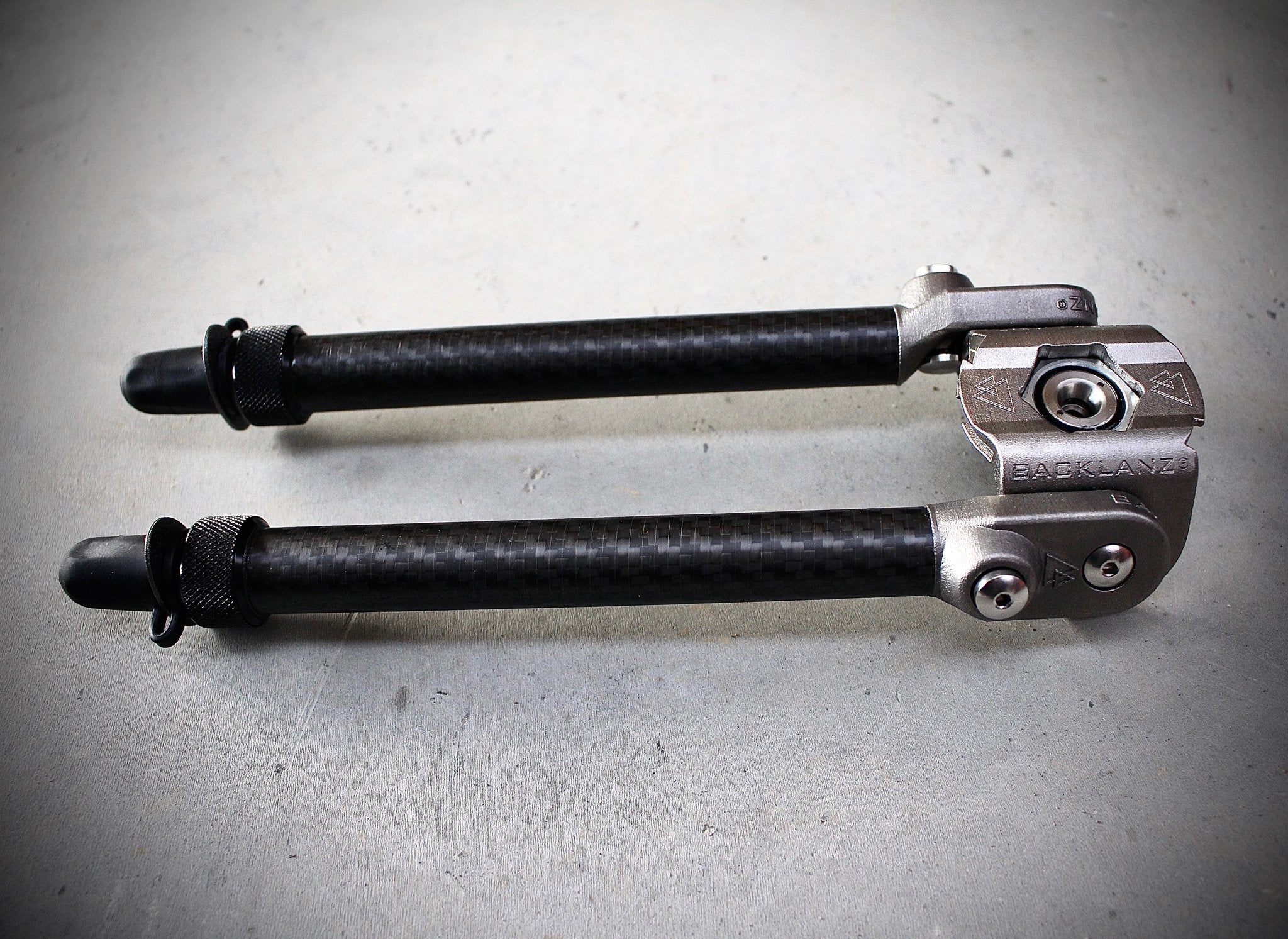 Backlanz Universal Carbon Bipod